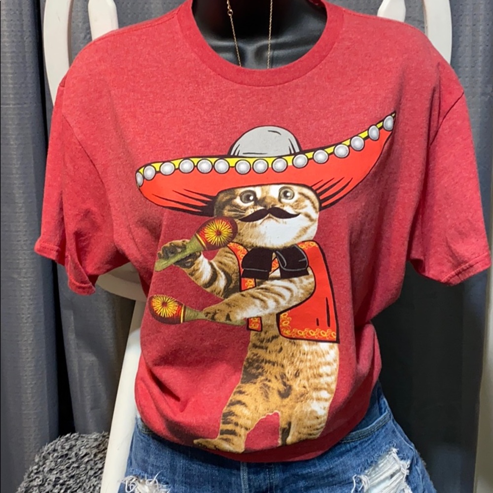 Women’s T-shirt cat lovers!!
